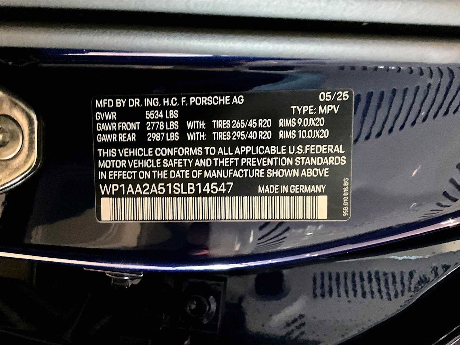 Used 2025 Porsche Macan Turbo image 36