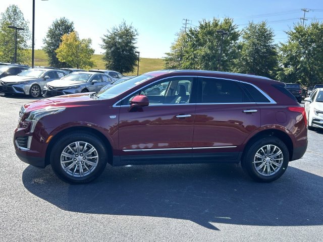 Used 2017 Cadillac XT5 Luxury w/ Driver Awareness Package FWD image 7
