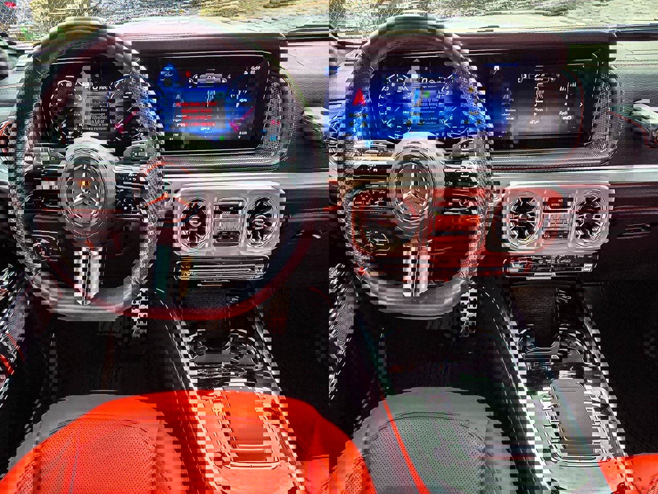 Used 2025 Mercedes-Benz G 550 image 34