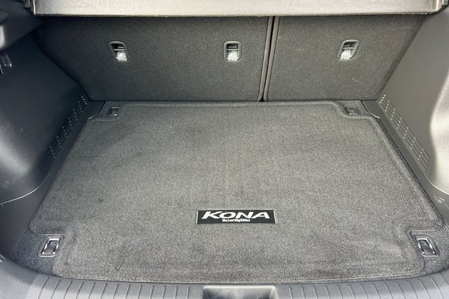 Used 2023 Hyundai Kona SE w/ Cargo Package FWD image 19