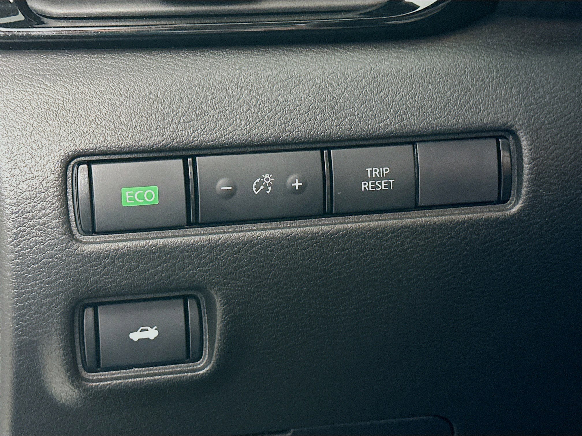 Used 2024 Nissan Sentra SV image 16