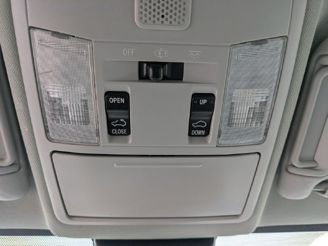 Used 2018 Toyota RAV4 XLE w/ Plus Extra Value Package AWD/4WD image 15