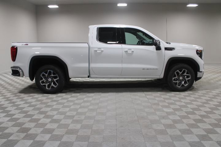 New 2026 GMC Sierra 1500 SLE w/ X31 Off-Road Package image 11
