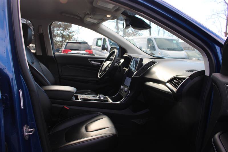 Used 2022 Ford Edge Titanium w/ Equipment Group 301A image 13