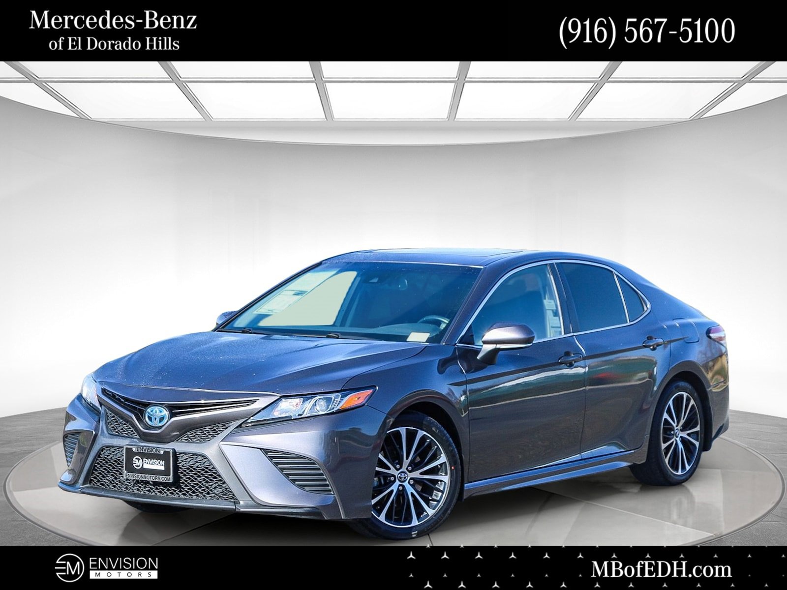 Used 2020 Toyota Camry SE image 1