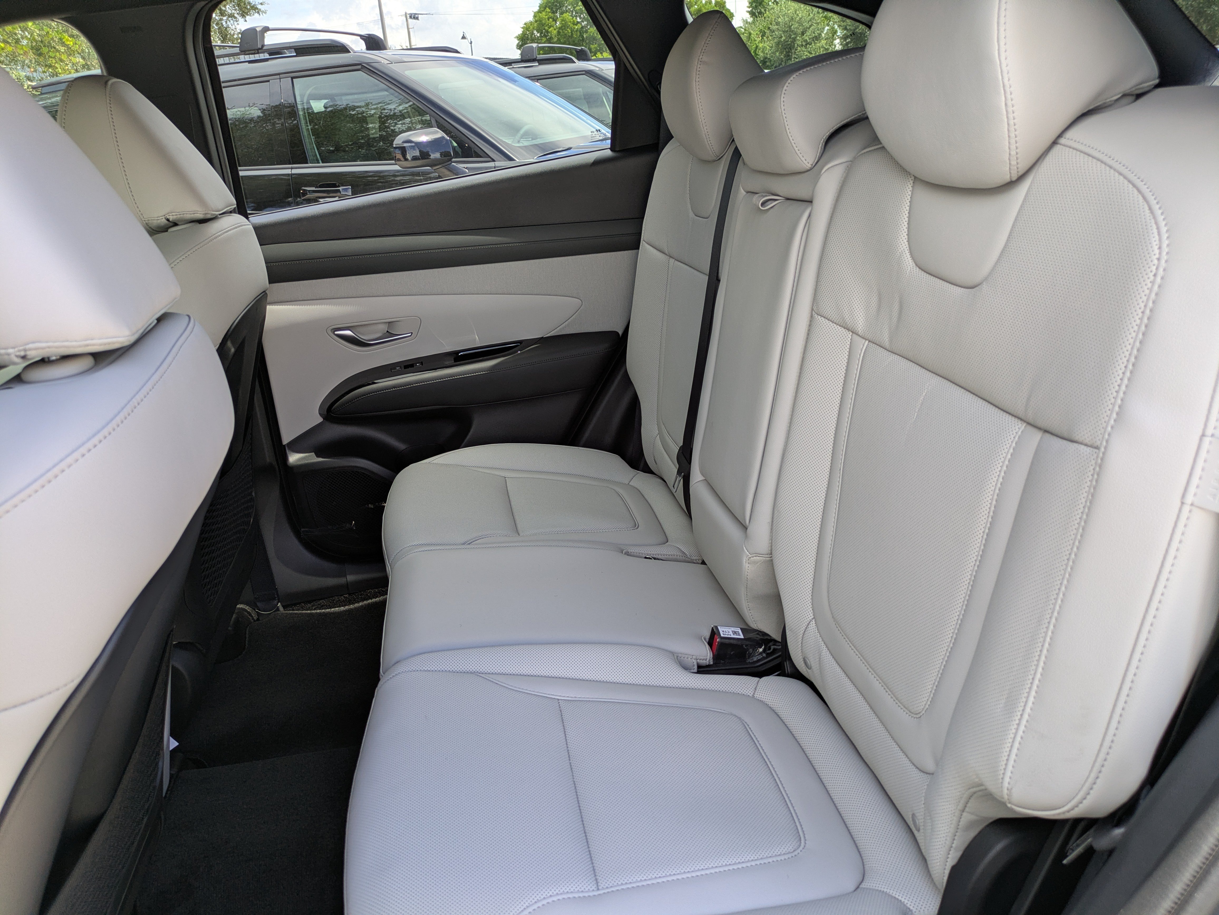 New 2026 Hyundai Tucson Limited w/ Tow & Go Package FWD image 12