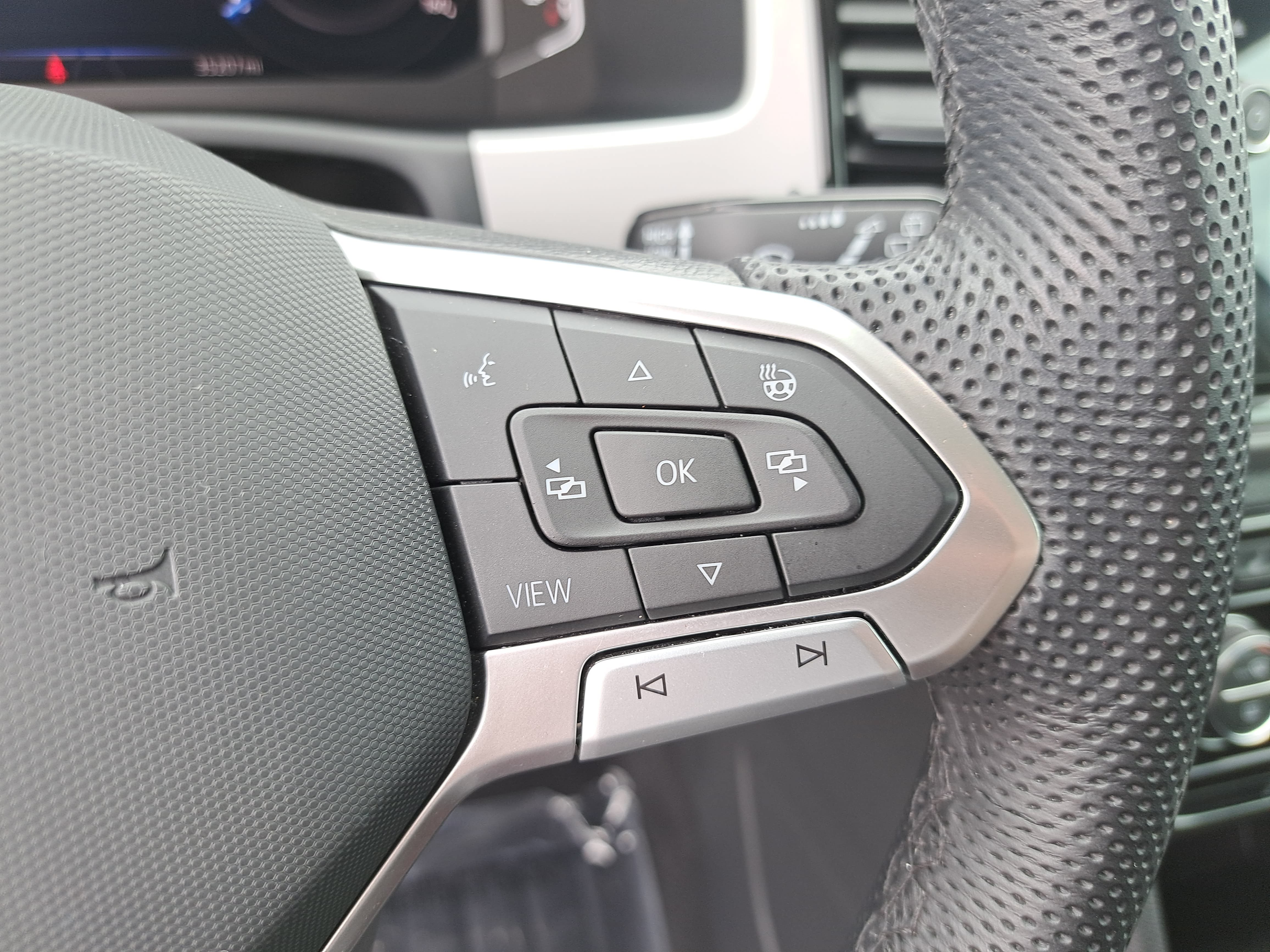 Used 2023 Volkswagen Atlas SEL Premium AWD/4WD image 19