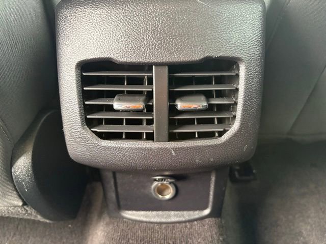Used 2020 Ford Fusion SE image 22