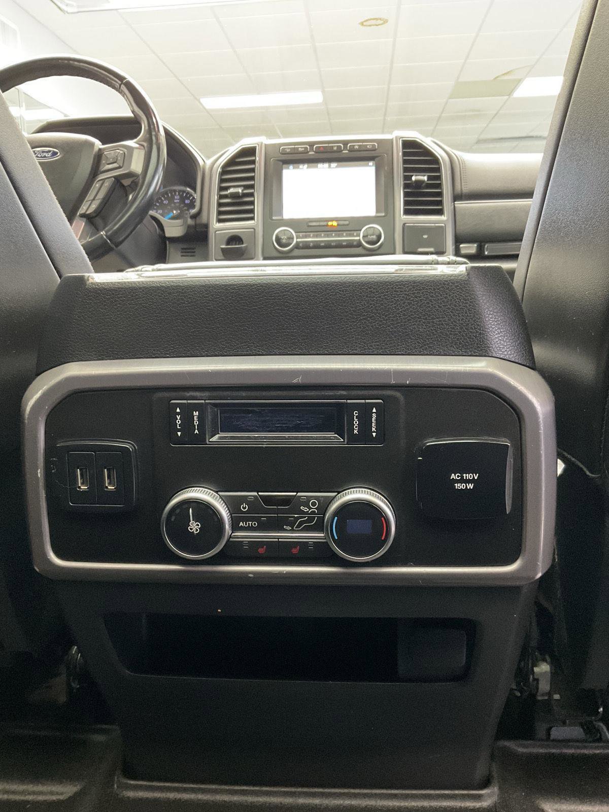 Used 2018 Ford Expedition Platinum image 19