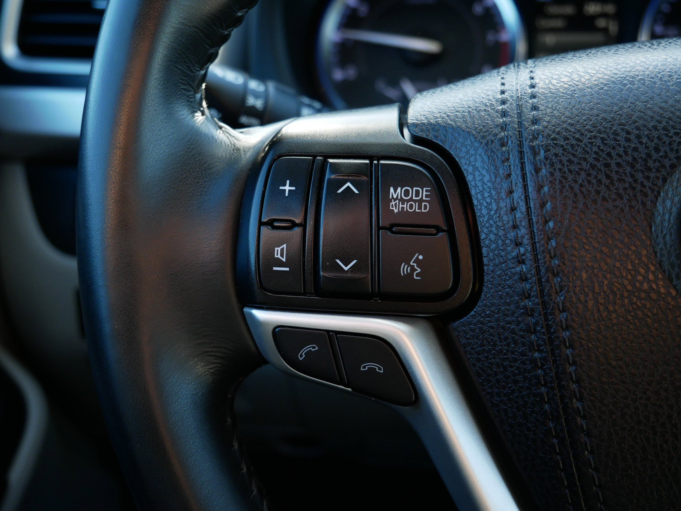 Used 2019 Toyota Highlander Limited AWD/4WD image 28