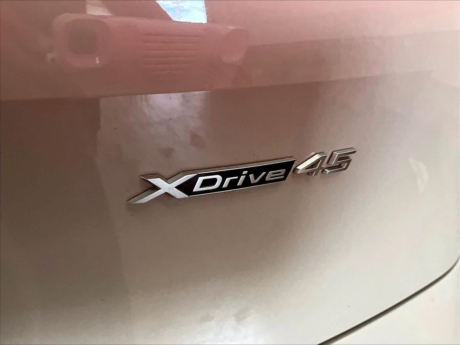 Used 2026 BMW iX xDrive45 AWD/4WD image 11