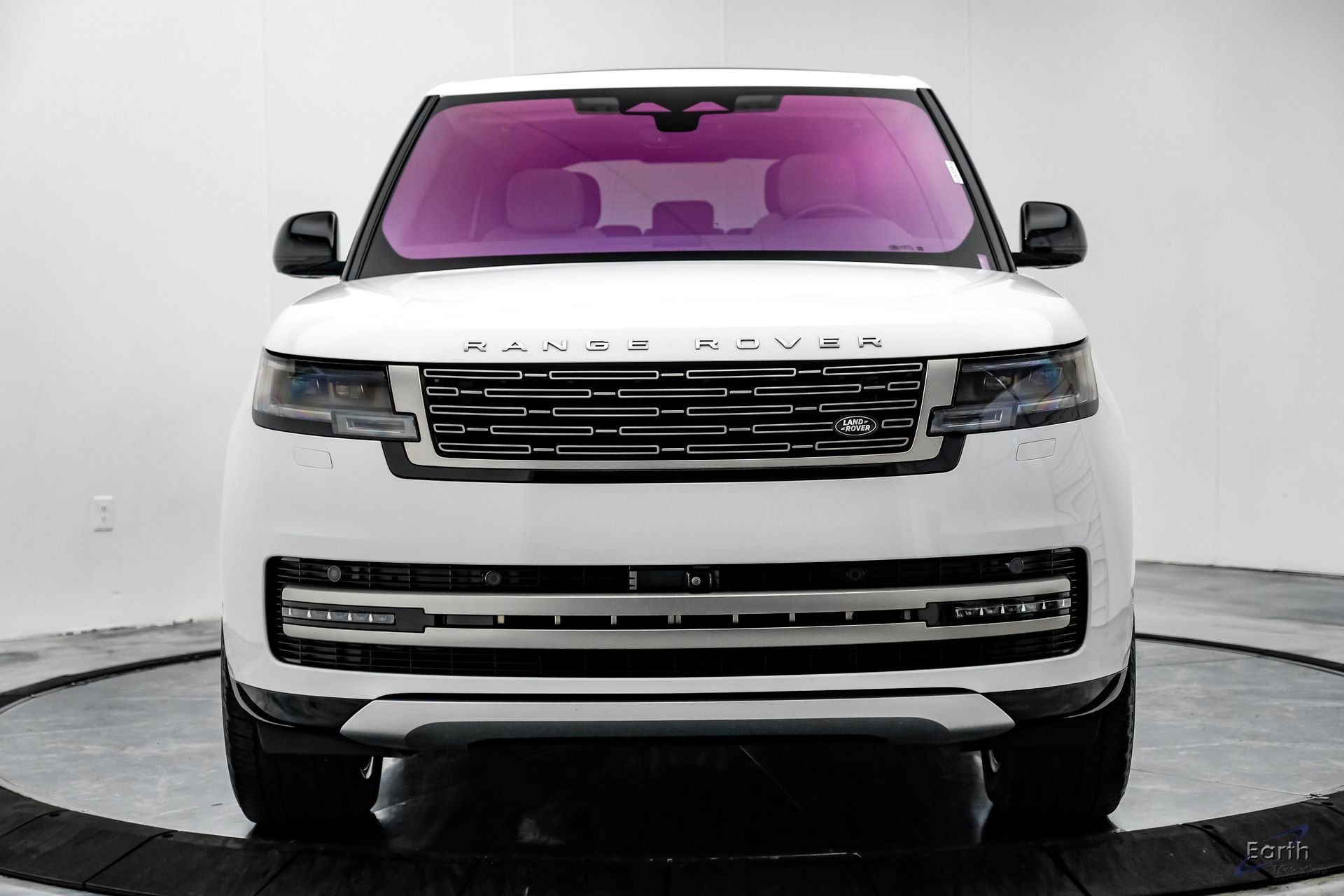 Used 2023 Land Rover Range Rover SE image 25