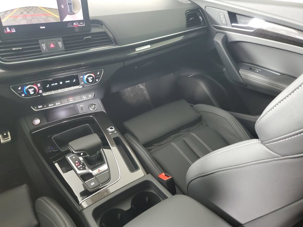 Used 2024 Audi SQ5 Premium Plus AWD/4WD image 16