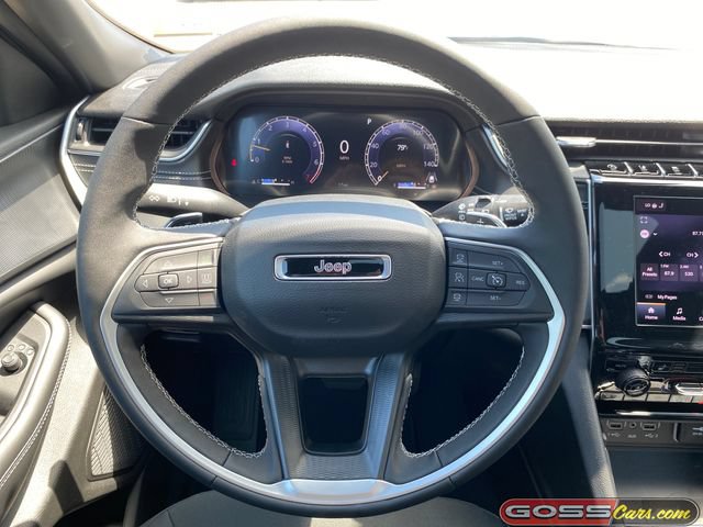 New 2026 Jeep Grand Cherokee Laredo X AWD/4WD image 17