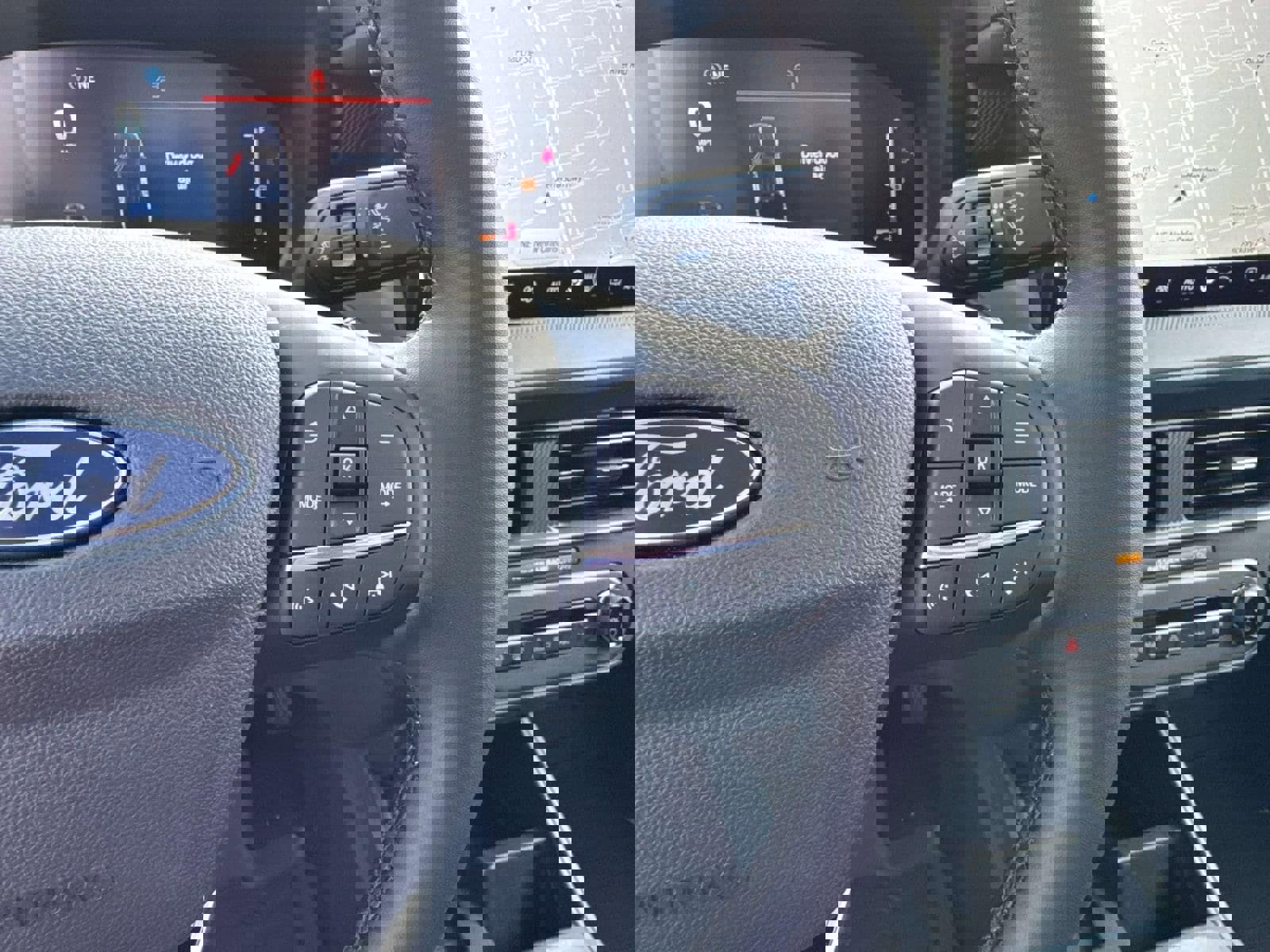 New 2025 Ford Maverick Lariat w/ Black Appearance Package image 39