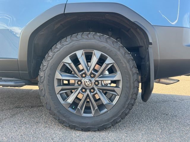 Used 2025 Toyota Land Cruiser w/ Premium Package image 12