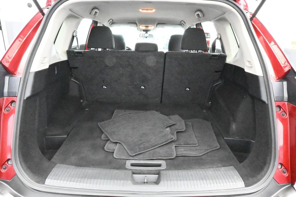 Used 2023 Nissan Rogue S FWD image 33