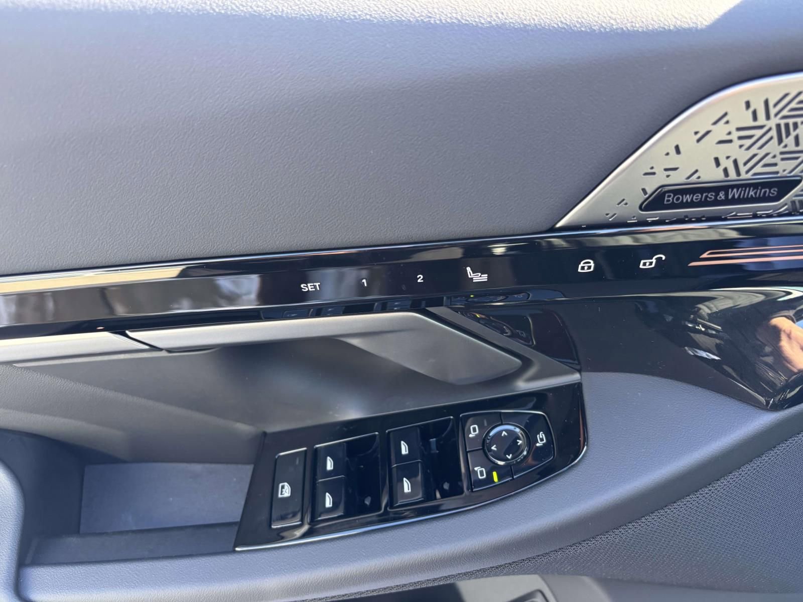 New 2026 BMW 530i xDrive w/ Premium Package image 13