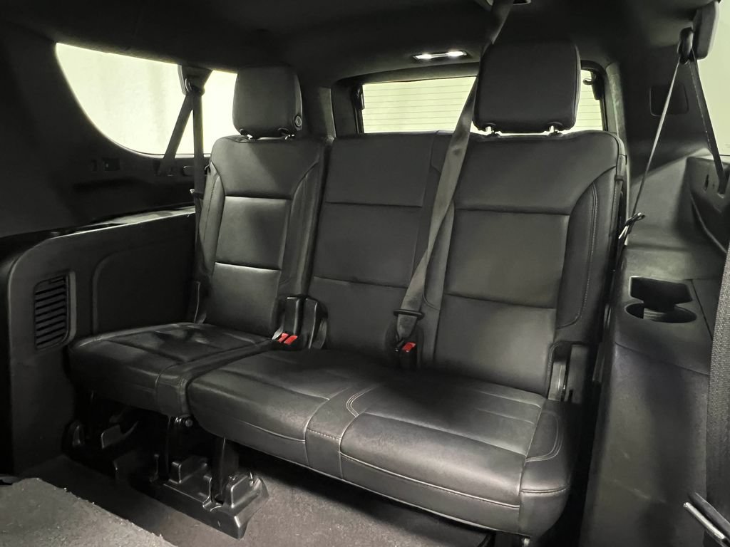Used 2022 Chevrolet Suburban LT AWD/4WD image 34