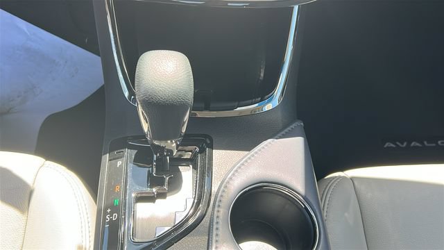 Used 2015 Toyota Avalon XLE Premium FWD image 21