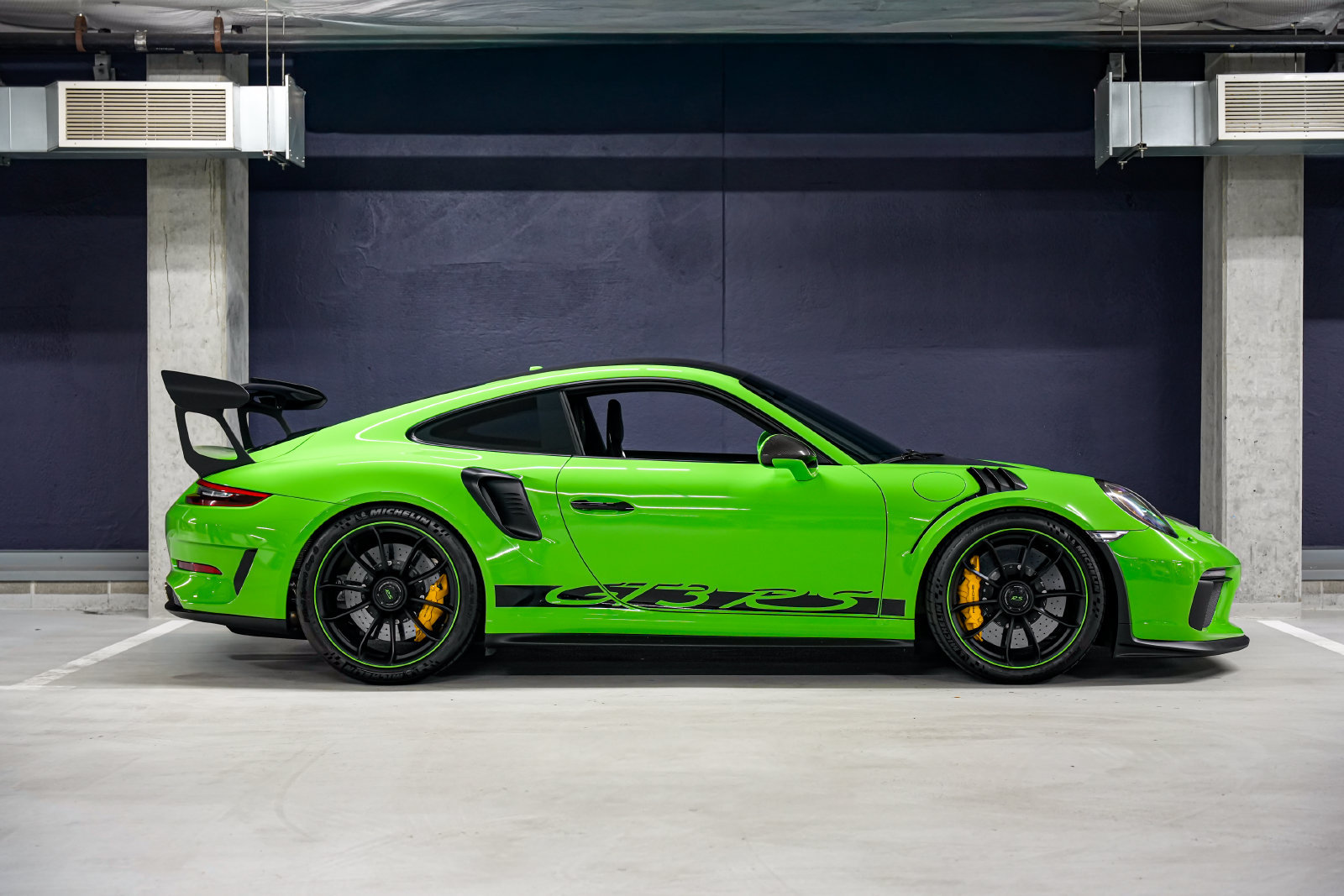 Used 2019 Porsche 911 GT3 RS RWD image 2