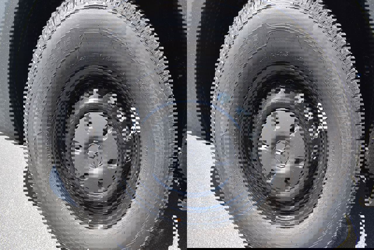 New 2025 Mercedes-Benz Sprinter 2500 image 17