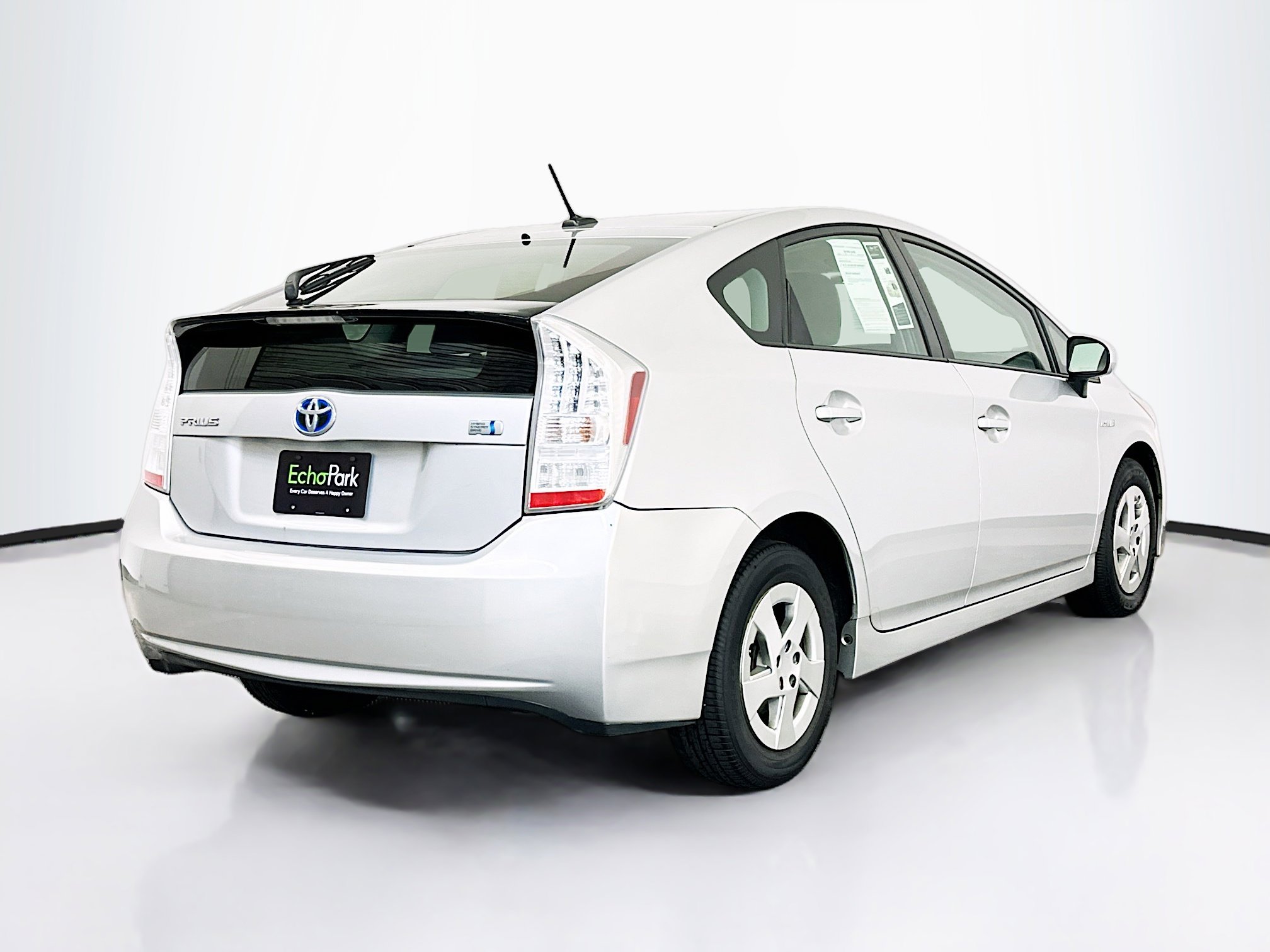 Used 2010 Toyota Prius Three image 9