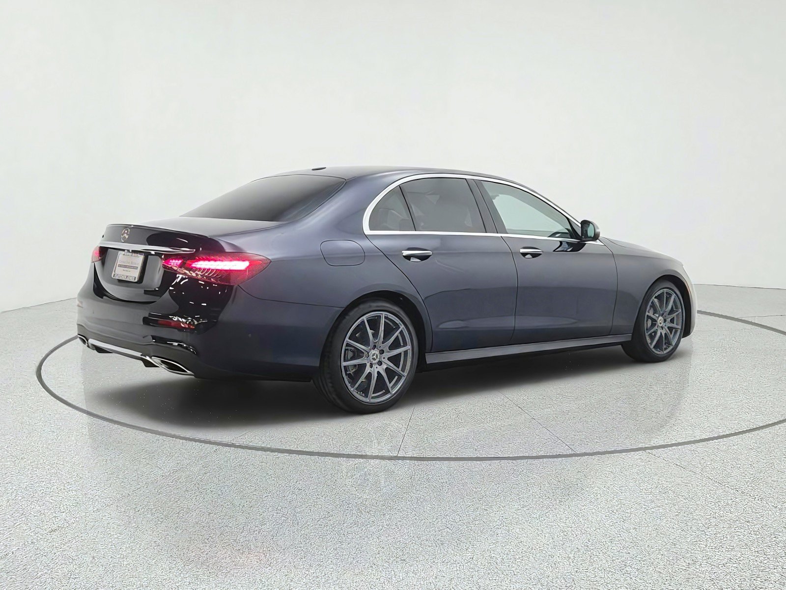 Certified 2022 Mercedes-Benz E 350 Sedan image 5