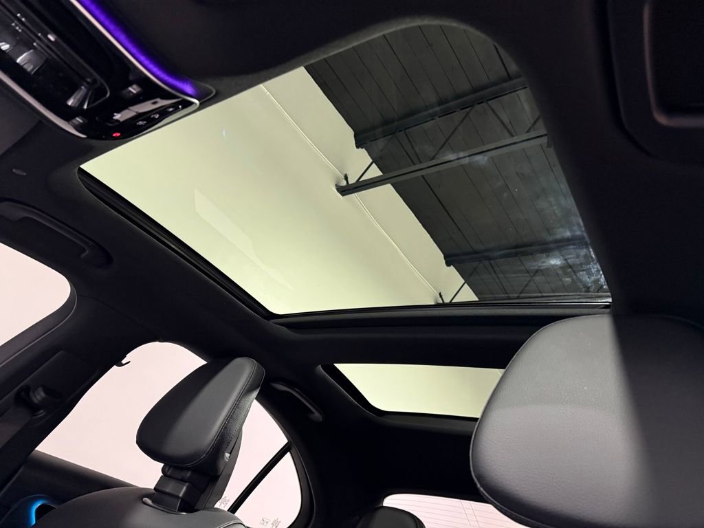 Used 2024 Mercedes-Benz C 300 Sedan image 5