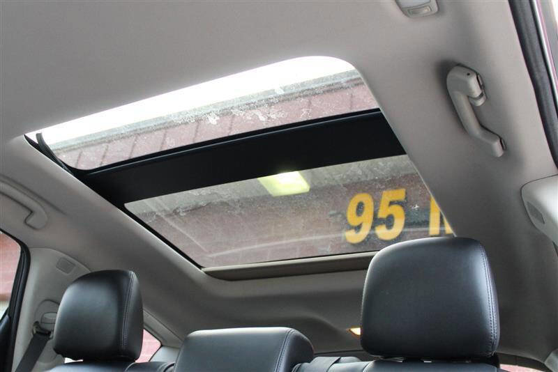 Used 2014 INFINITI QX60 AWD w/ Deluxe Touring Package image 26