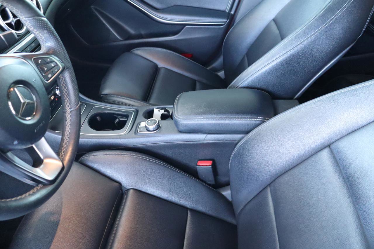 Used 2018 Mercedes-Benz CLA 250 4MATIC image 17
