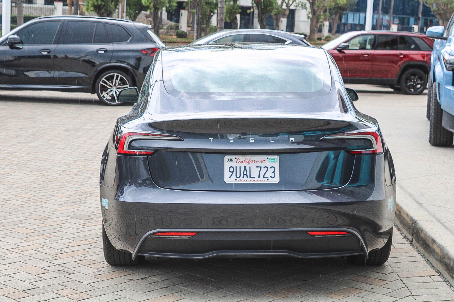 Used 2025 Tesla Model 3 Long Range RWD image 8