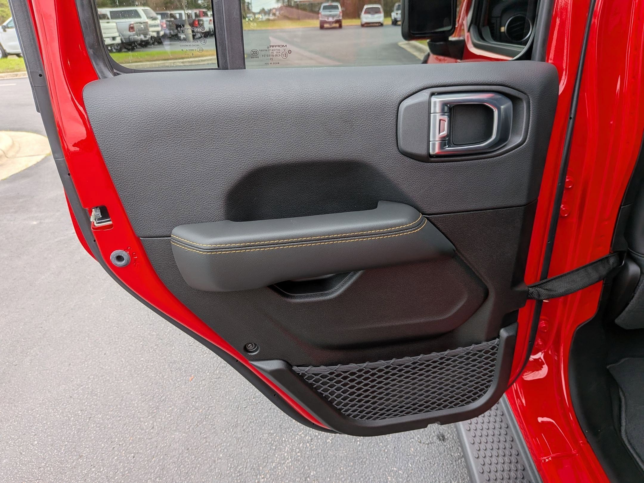 New 2026 Jeep Wrangler Sahara AWD/4WD image 28