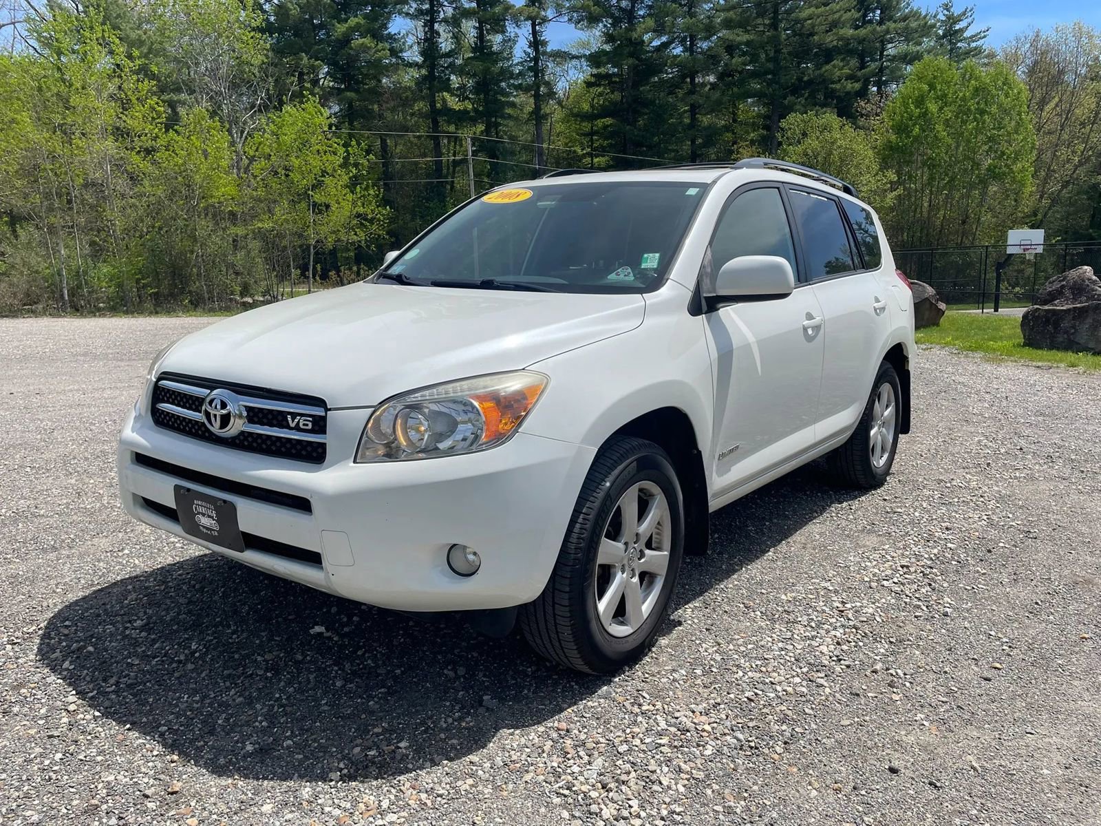 Used 2008 Toyota RAV4 Limited AWD/4WD image 2
