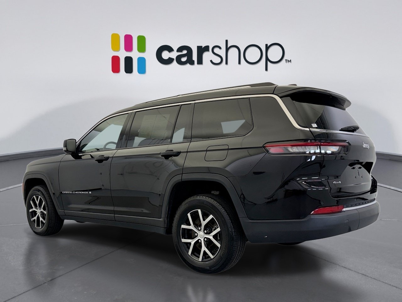 Used 2023 Jeep Grand Cherokee L Limited AWD/4WD image 3