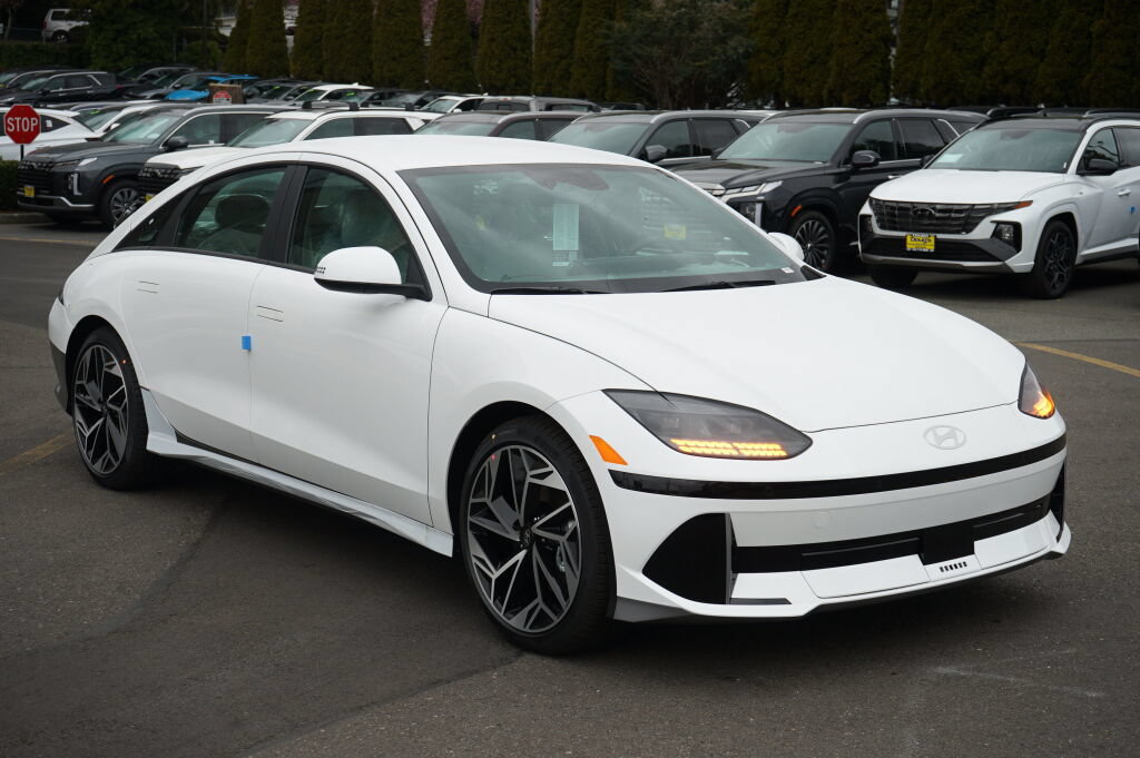 New 2025 Hyundai Ioniq 6 SEL AWD/4WD image 5