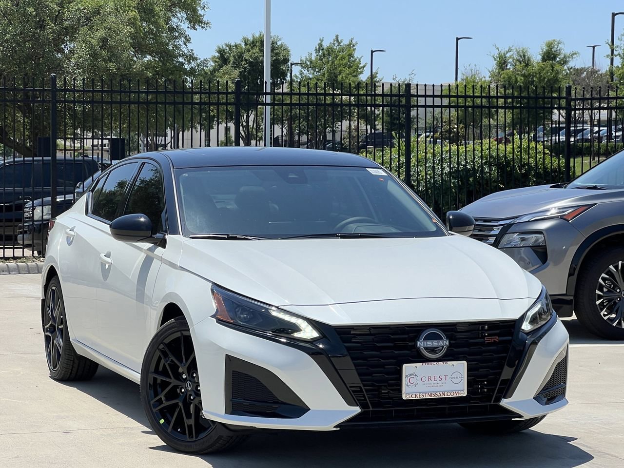 New 2026 Nissan Altima 2.5 SR FWD image 2