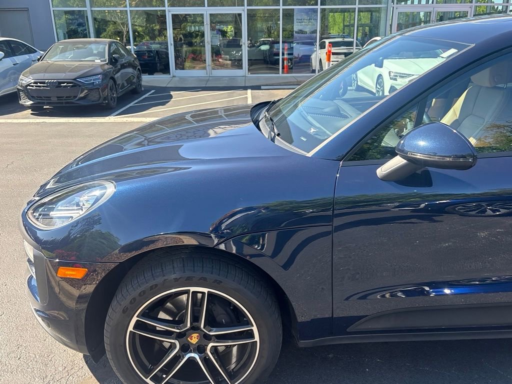 Used 2020 Porsche Macan AWD/4WD image 7