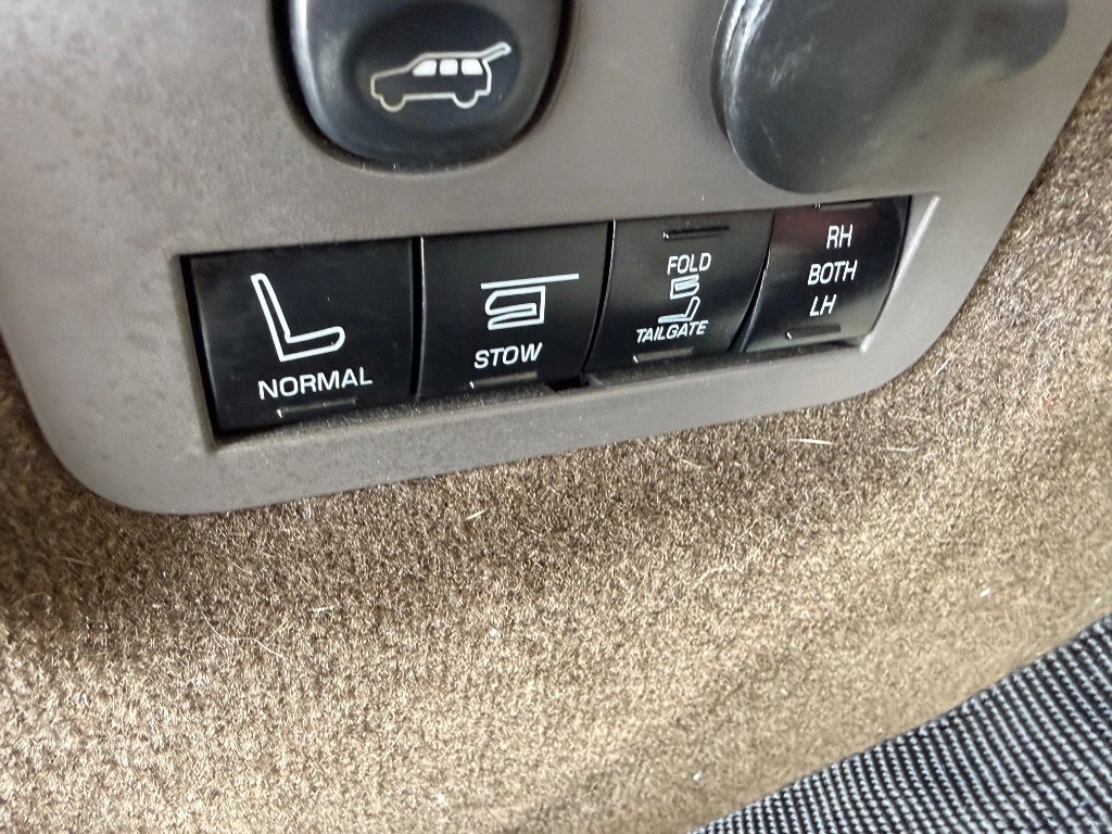 Used 2018 Lincoln MKT AWD w/ Technology Package image 48