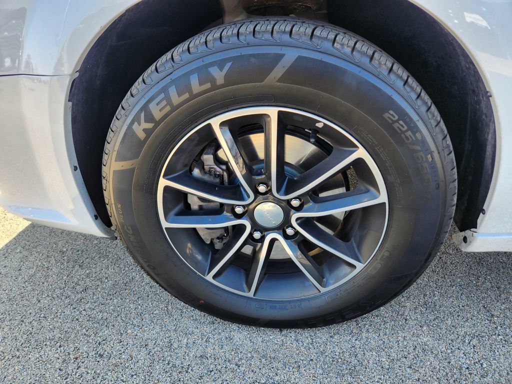 Used 2017 Dodge Grand Caravan GT image 49