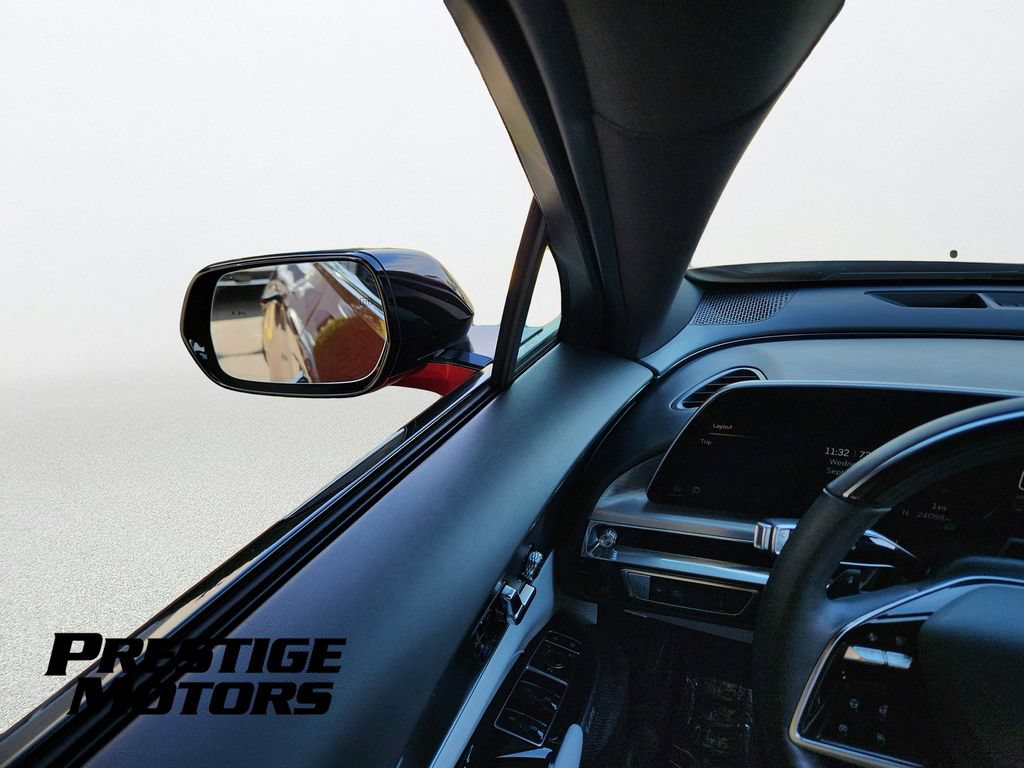 Used 2024 Cadillac Lyriq Sport AWD/4WD image 9