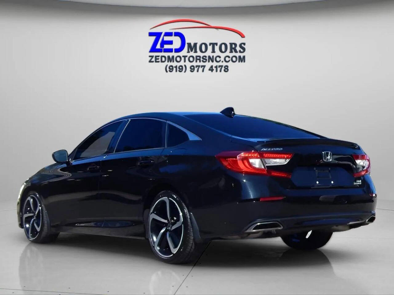 Used 2018 Honda Accord Sport image 7