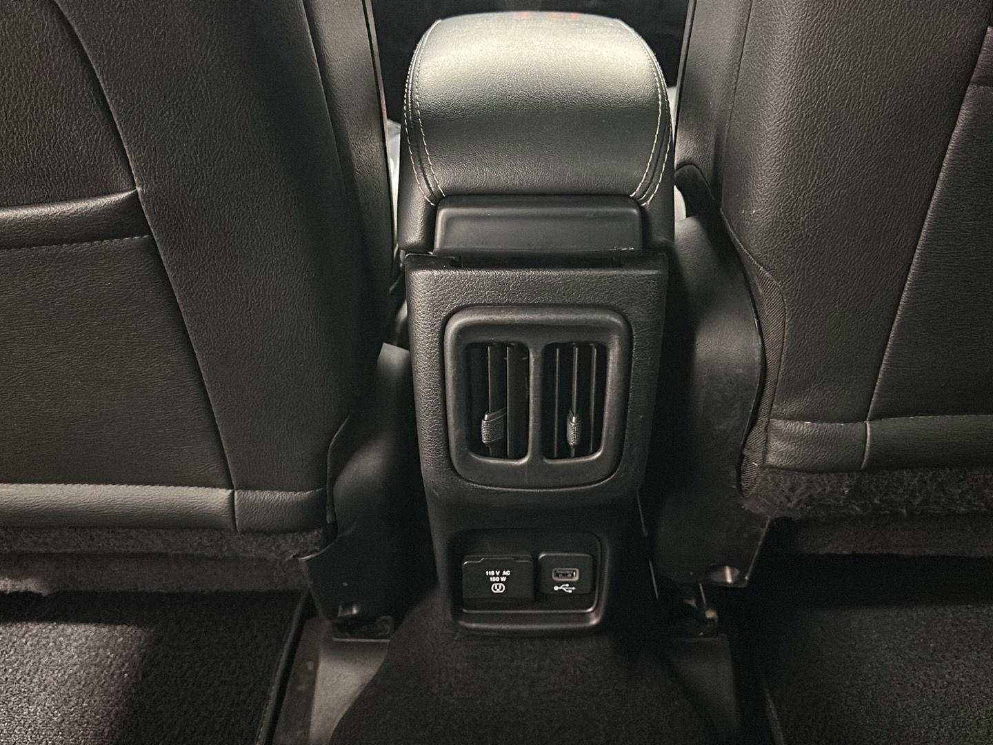 Used 2021 Jeep Compass Latitude w/ Driver Assistance Group image 19