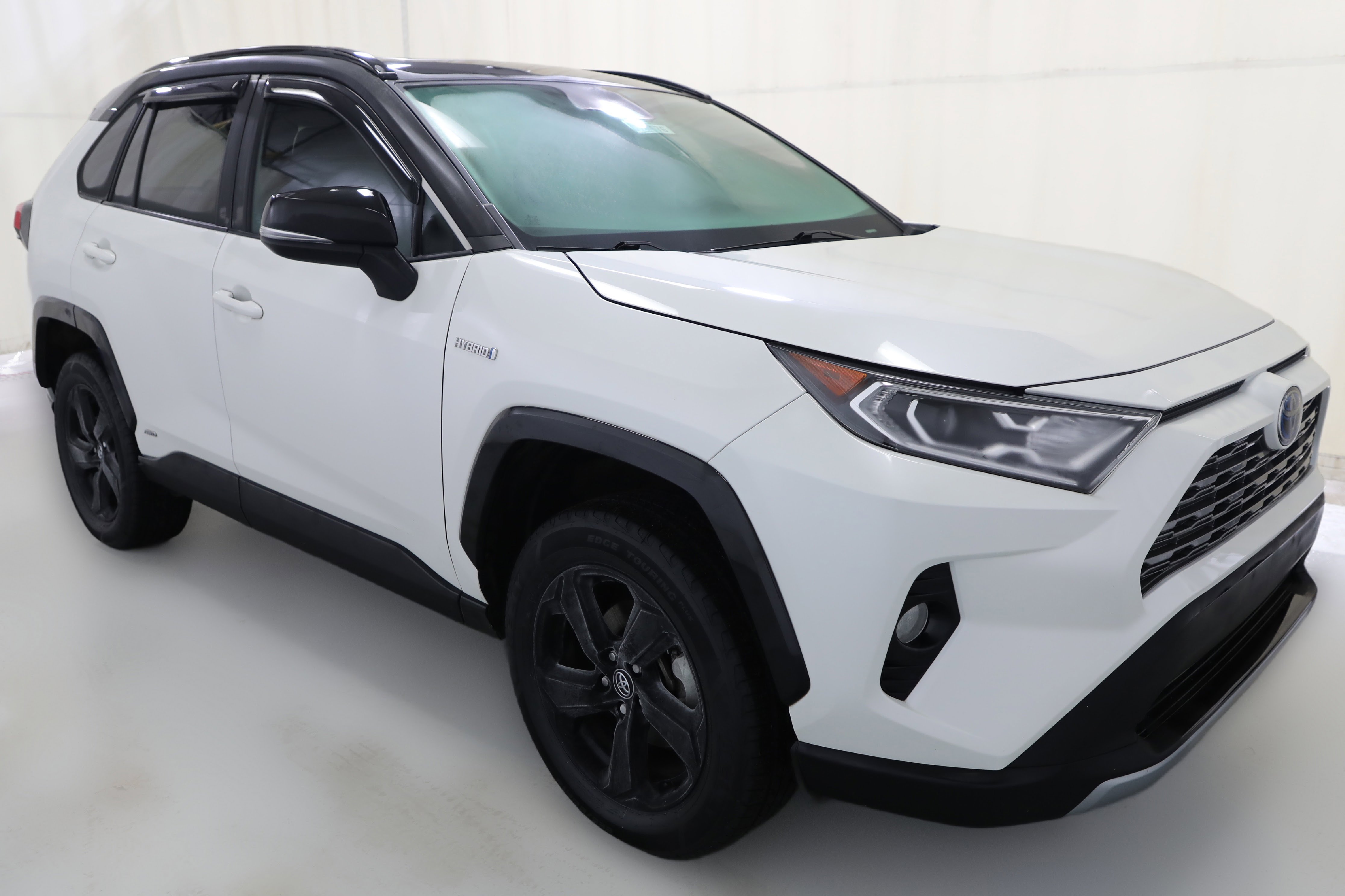 Used 2020 Toyota RAV4 XSE image 15