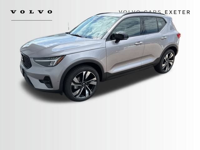New 2026 Volvo XC40 B5 Plus AWD/4WD image 2