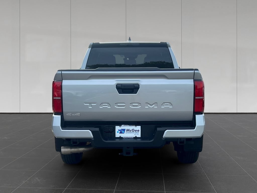Used 2026 Toyota Tacoma SR5 AWD/4WD image 4
