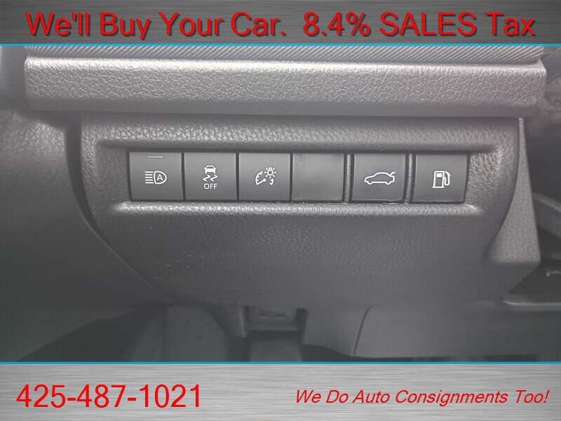 Used 2026 Toyota Camry LE FWD image 24