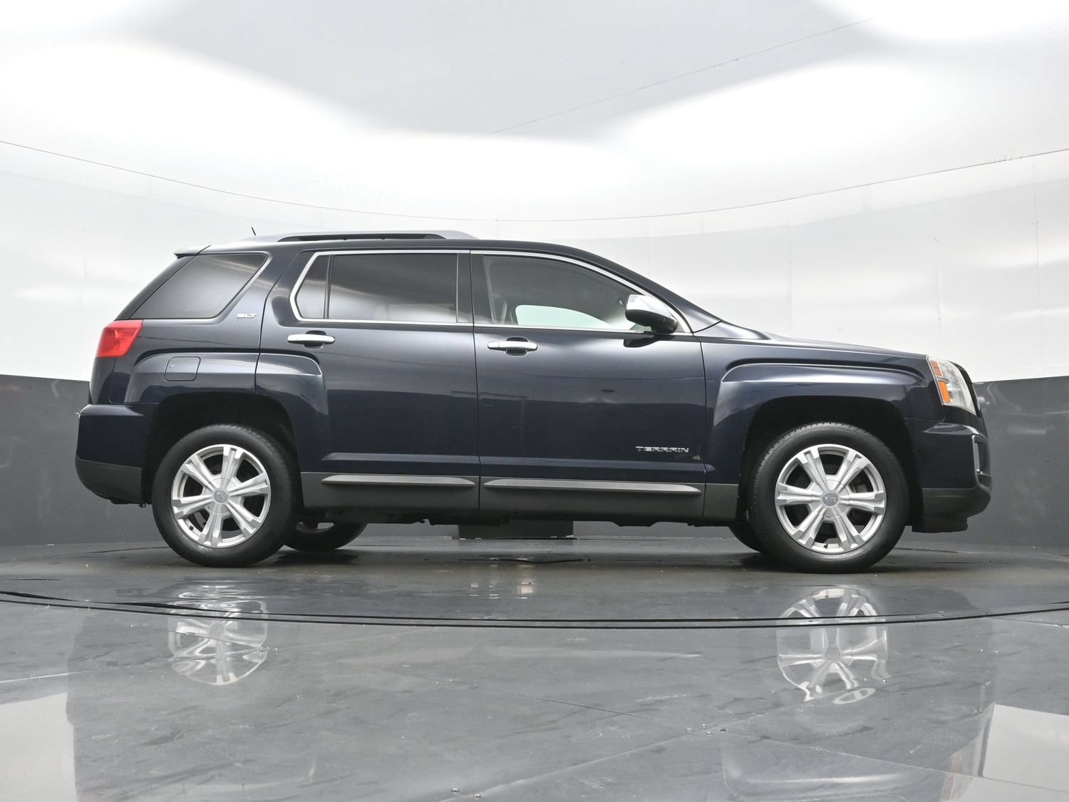 Used 2017 GMC Terrain SLT w/ Open Road Package AWD/4WD image 33