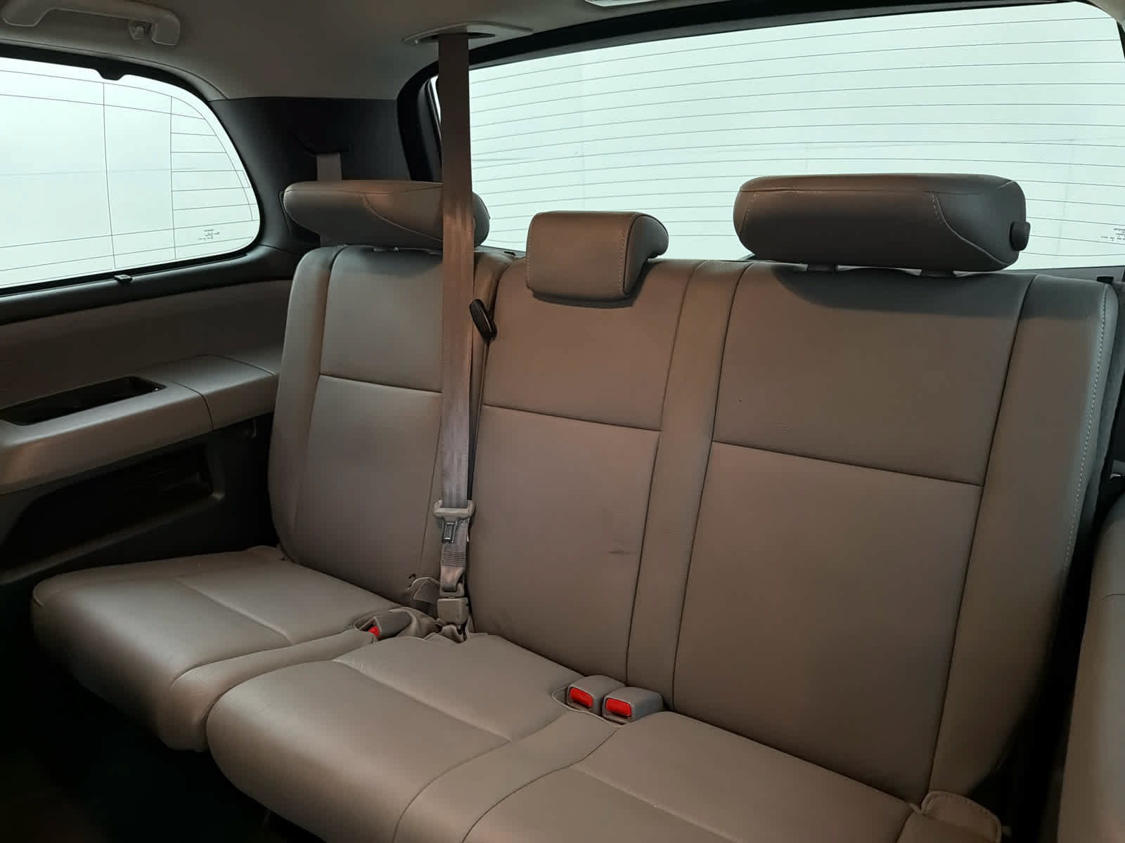 Used 2021 Toyota Sequoia Limited w/ Safety & Convenience Package RWD image 17