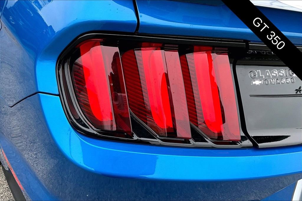 Used 2020 Ford Mustang Shelby GT350 w/ Technology Package image 21